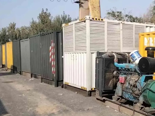 务川200KW柴油发电机机组每小时油耗是多少？